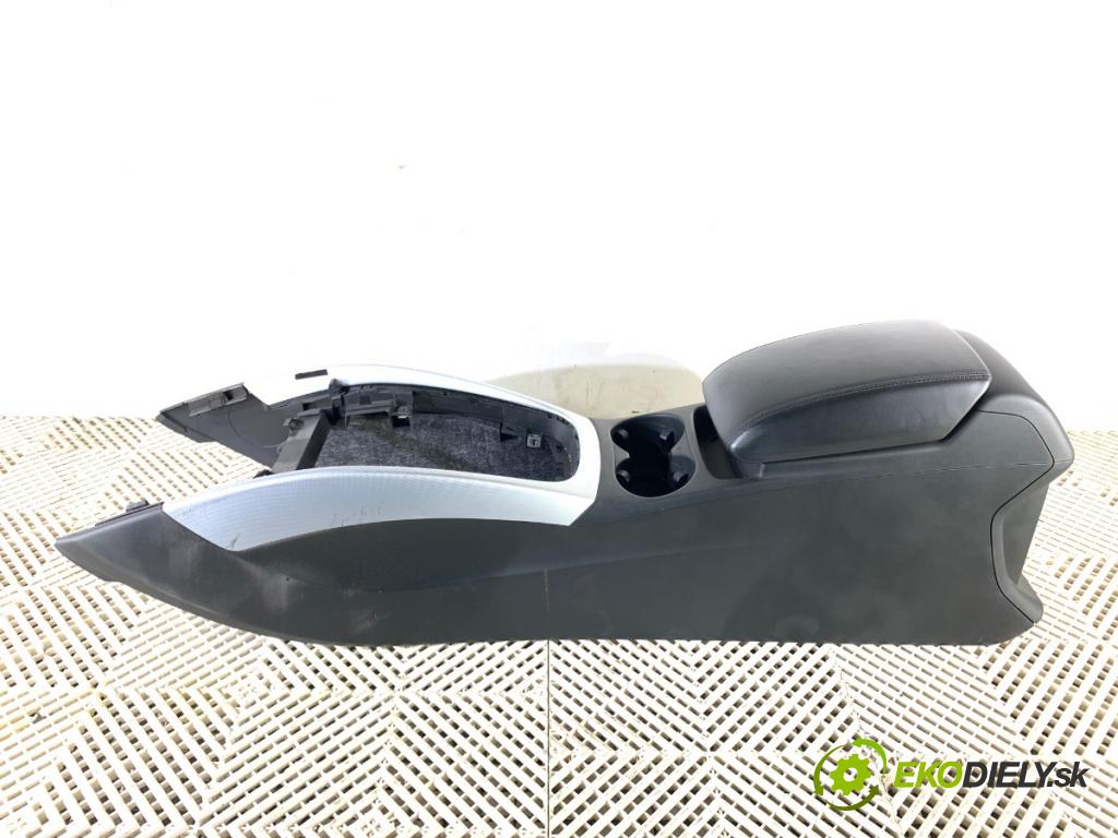 AUDI Q5 8R SUV 2011 125 kW 2.0 TDI quattro 1968 Tunel středový OPĚRADLO: 