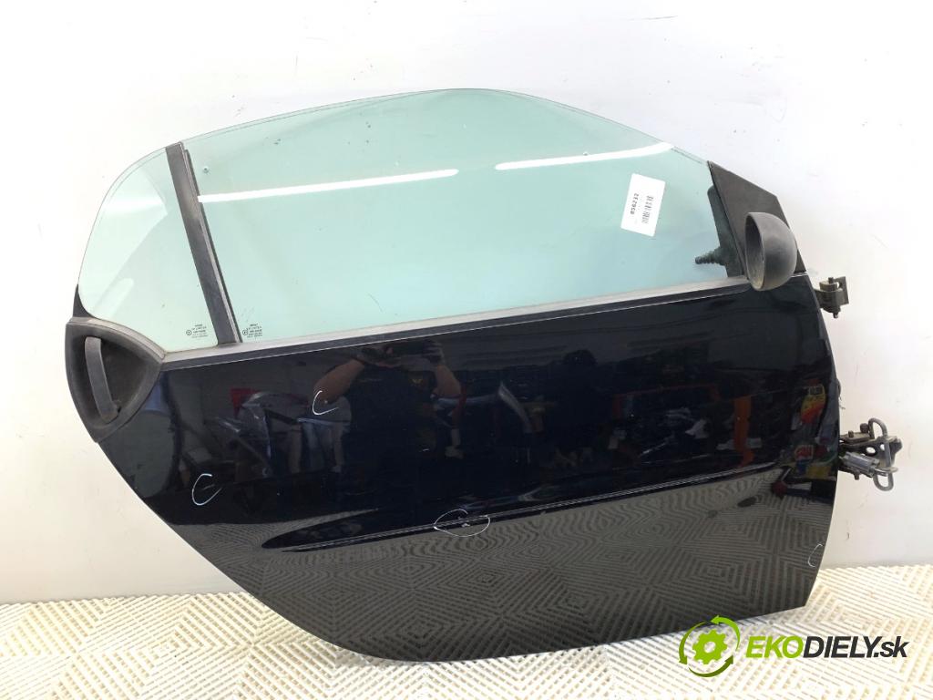 SMART FORTWO coupe 2004 30 kW 0.8 CDI (450.300, 450.301, 450.302, 450.303, 450.306) 799 Dvere pravy predný 