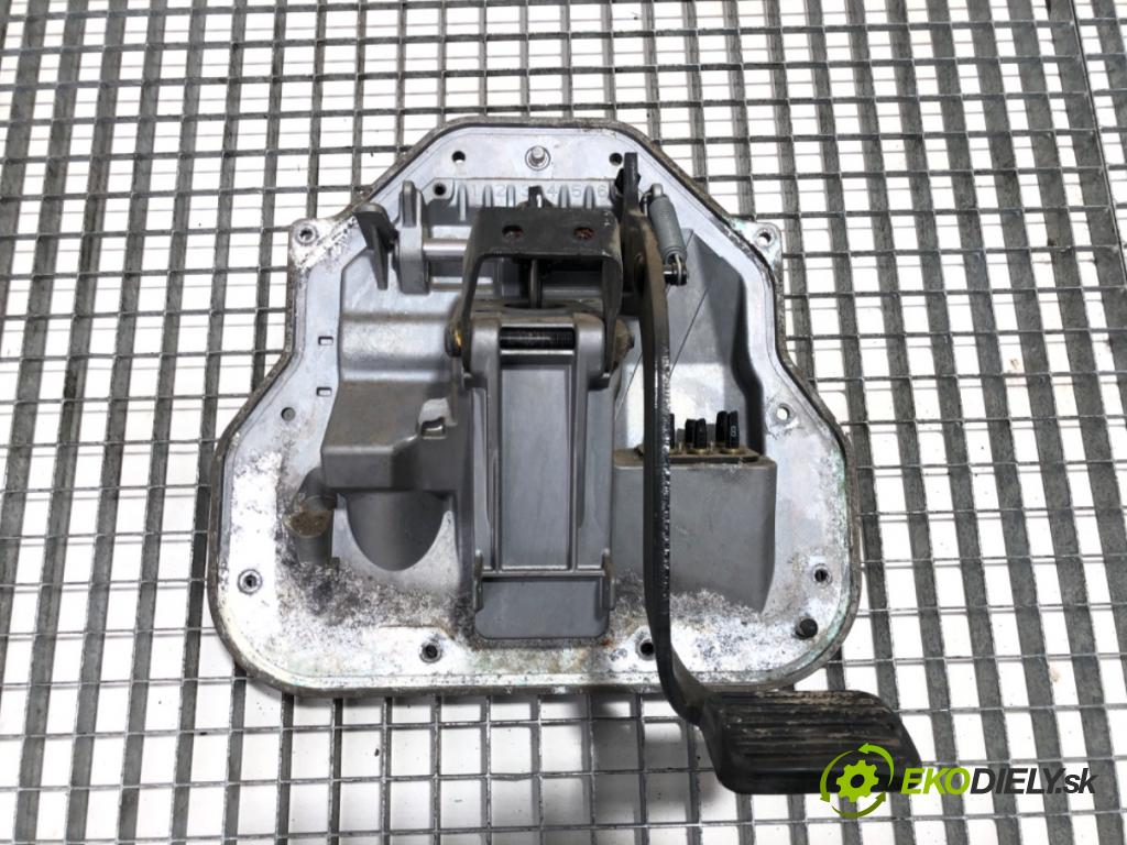 DAF XF Ciągnik siodłowy 2014 375 kW FT 510 375 kW [510 KM] olej napędowy 2012 - 2022 12900 náhradní díl PEDÁL: 1845530