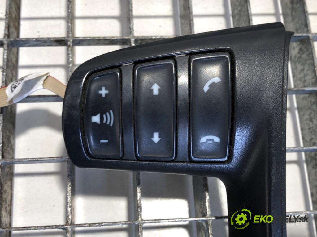 DAF XF Ciągnik siodłowy 2014 375 kW FT 510 375 kW [510 KM] olej napędowy 2012 - 2022 12900 SPÍNAČE: volantu