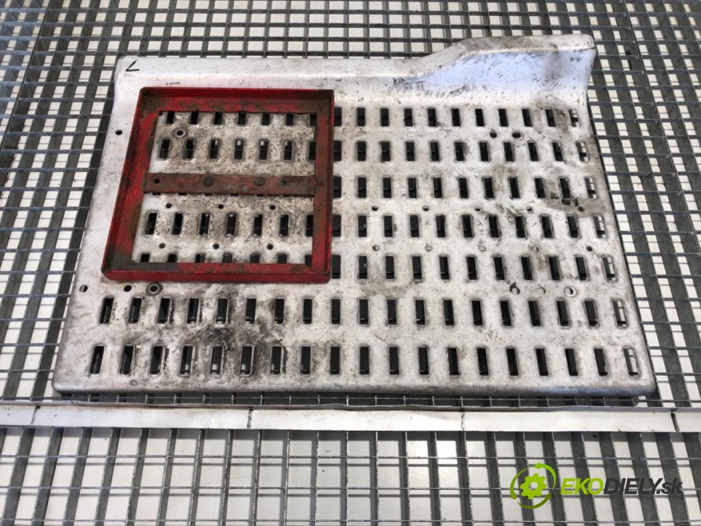 DAF XF Ciągnik siodłowy 2014 375 kW FT 510 375 kW [510 KM] olej napędowy 2012 - 2022 12900 PLOŠINA: RÁM: levý 1888466