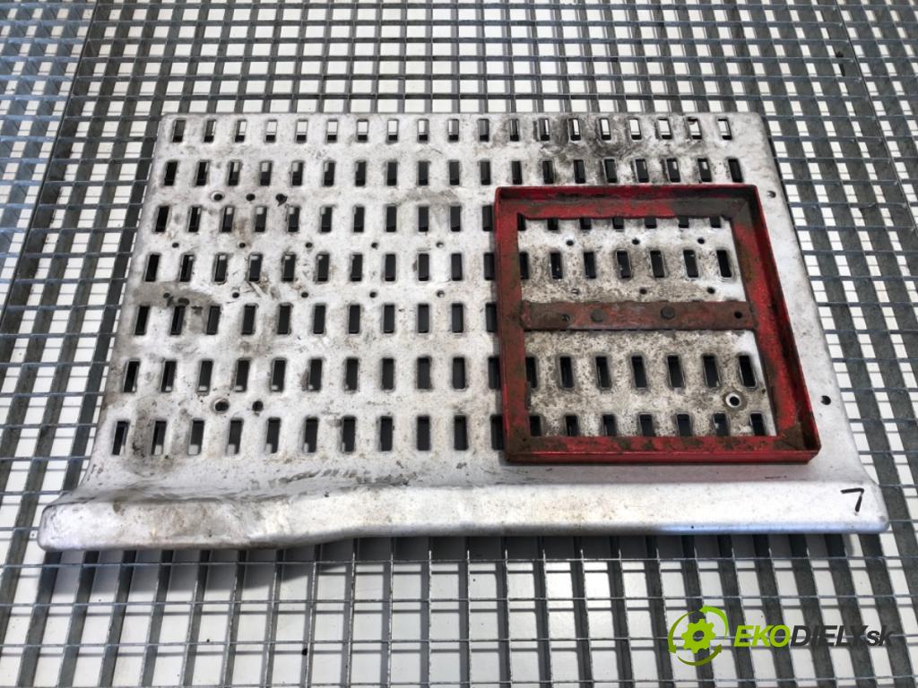 DAF XF Ciągnik siodłowy 2014 375 kW FT 510 375 kW [510 KM] olej napędowy 2012 - 2022 12900 PLOŠINA: RÁM: levý 1888466