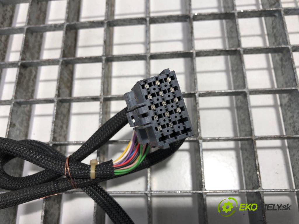 DAF XF Ciągnik siodłowy 2014 375 kW FT 510 375 kW [510 KM] olej napędowy 2012 - 2022 12900 Prepínač kombinovaný 1892960 (Prepínacie páčky pod volantom)