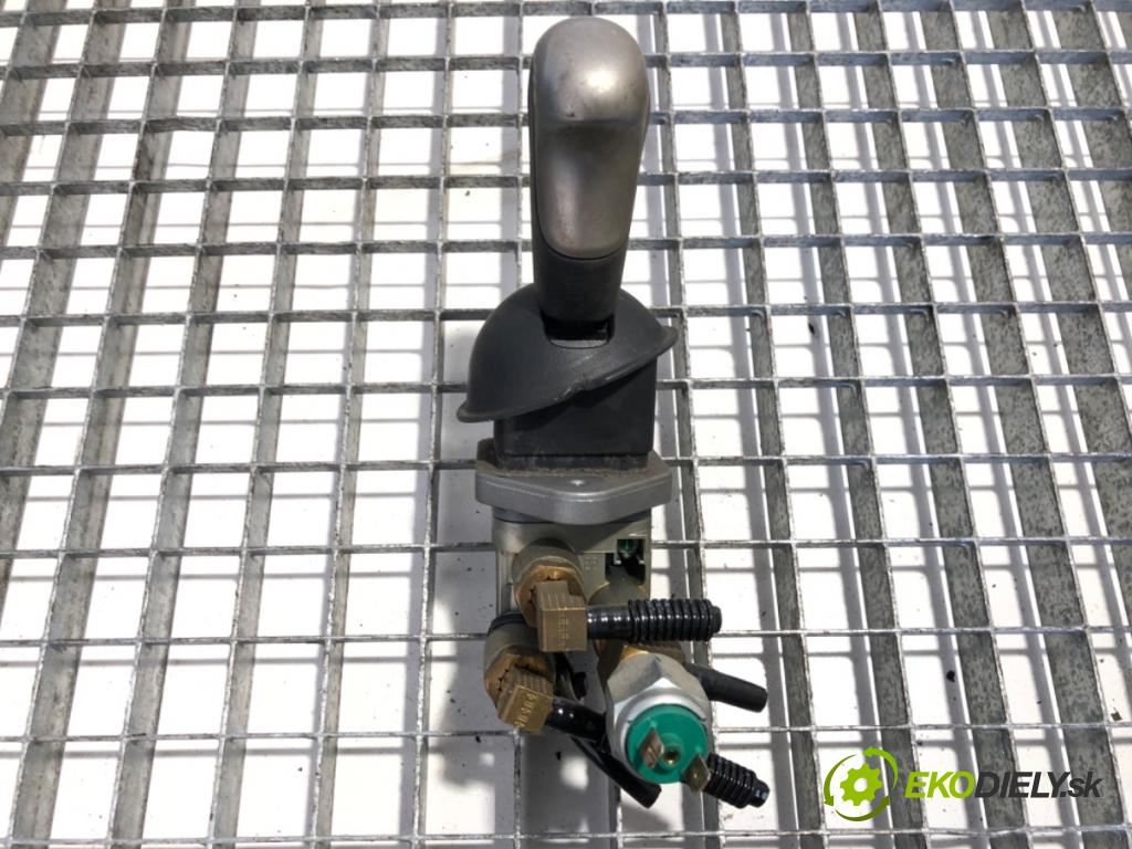 DAF XF Ciągnik siodłowy 2014 375 kW FT 510 375 kW [510 KM] olej napędowy 2012 - 2022 12900 kulisa brzdy ruční brzdy 1845501