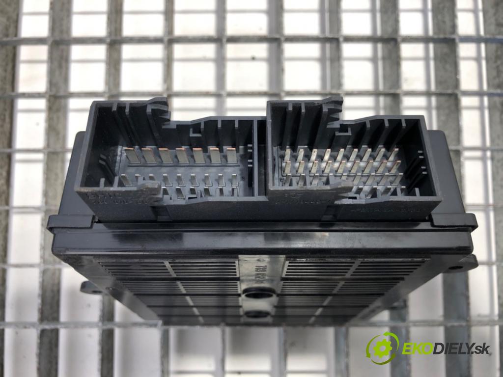 DAF XF Ciągnik siodłowy 2014 375 kW FT 510 375 kW [510 KM] olej napędowy 2012 - 2022 12900 Riadiaca jednotka kúrenia CC383001