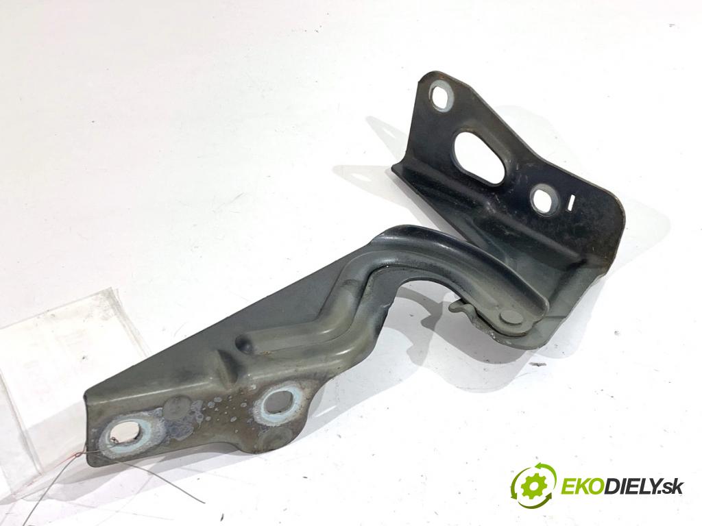 SEAT IBIZA IV Kombi 2014 51 kW 1.2 1198 závěs kapoty pravý přední část 6J0823302A