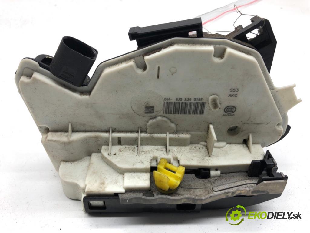 SEAT IBIZA IV Kombi 2014 51 kW 1.2 1198 zámok dveře pravý zadní část 6J0839016E