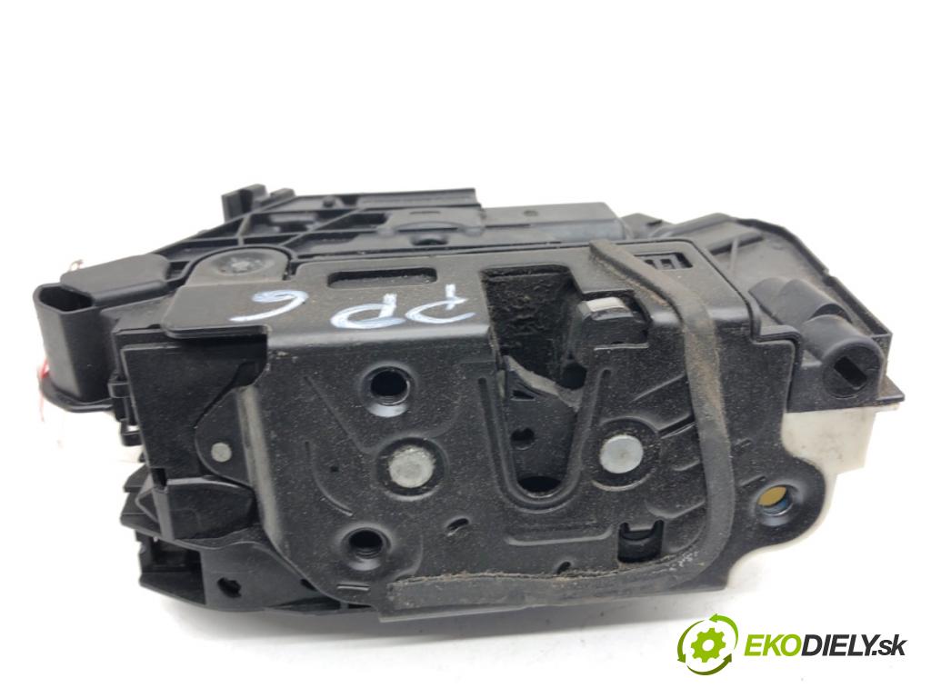 SEAT IBIZA IV Kombi 2014 51 kW 1.2 1198 zámok Dvere pravy predný 5N1837016E