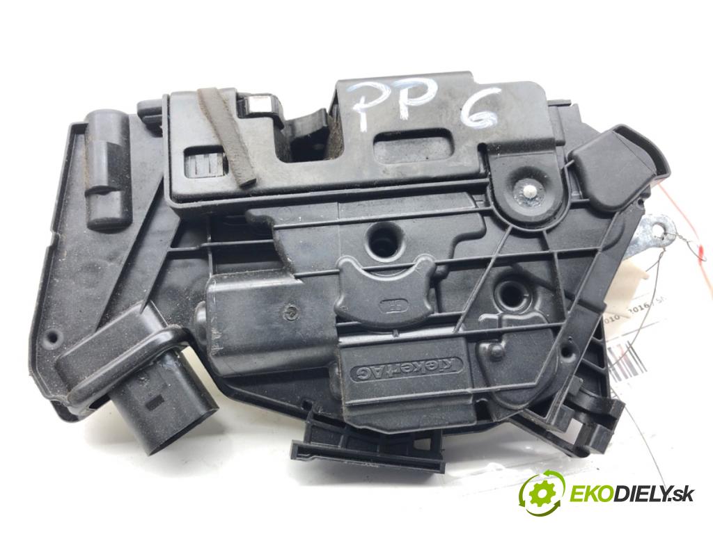 SEAT IBIZA IV Kombi 2014 51 kW 1.2 1198 zámok Dvere pravy predný 5N1837016E