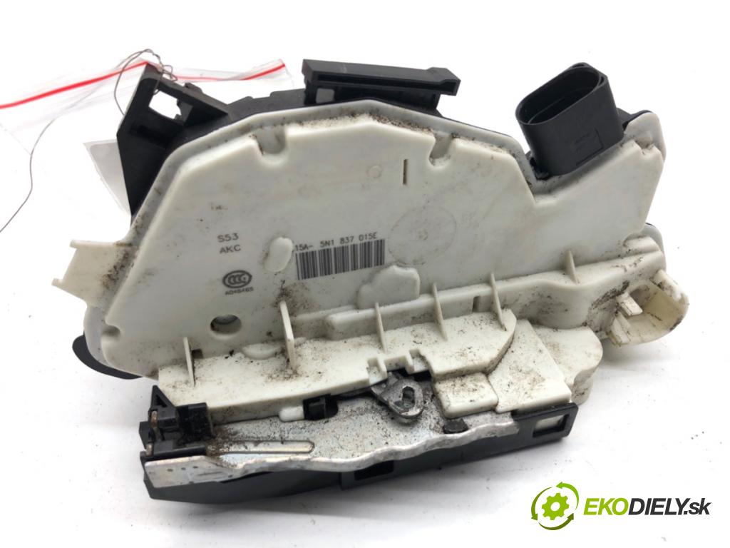SEAT IBIZA IV Kombi 2014 51 kW 1.2 1198 zámok Dvere ľavy predný 5N1837015E
