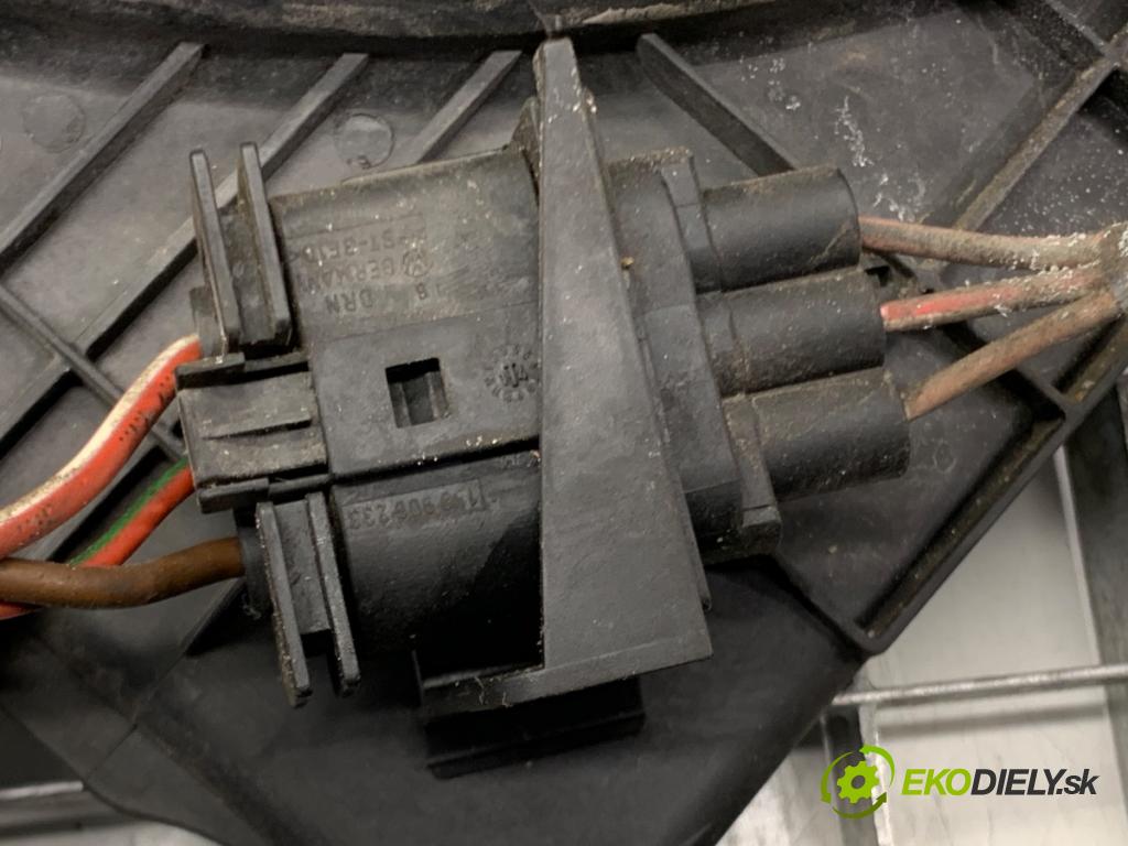 SEAT IBIZA IV Kombi 2014 51 kW 1.2 1198 Ventilátor chladiča 6R0121207 (Ventilátor)