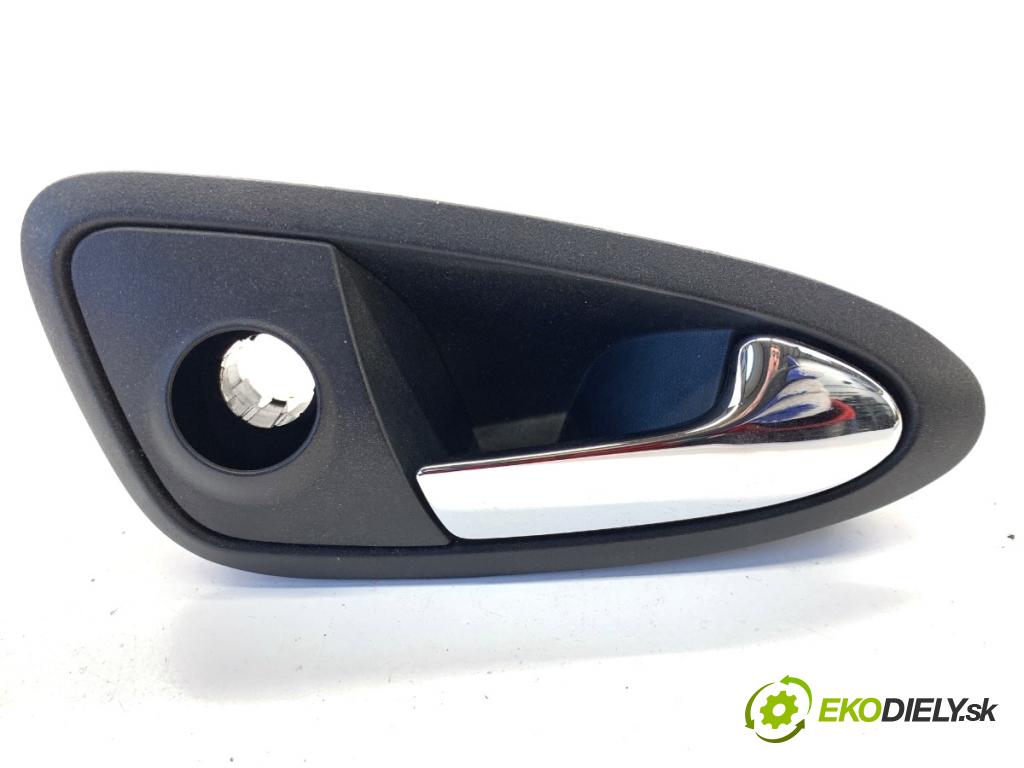 SEAT IBIZA IV Kombi 2014 51 kW 1.2 1198 Kľučka vnútorná pravy predný 6J0837114K/L