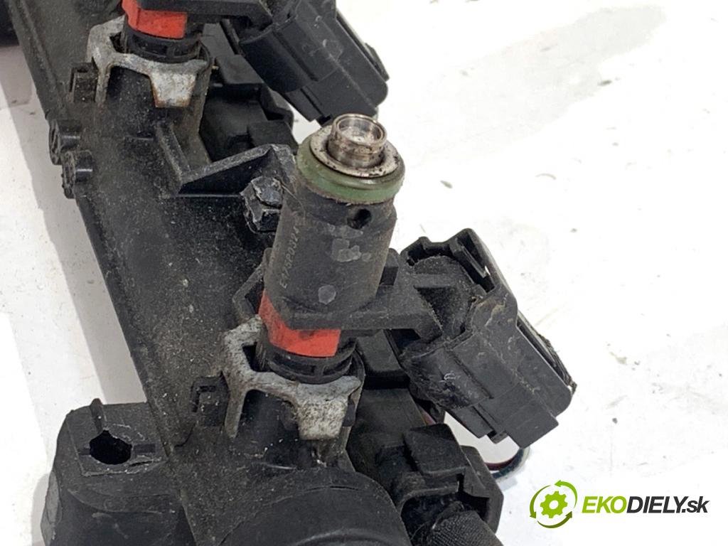 SEAT IBIZA IV Kombi 2014 51 kW 1.2 1198 Lišta vstrekovacia 03E133320A (Vstrekovacia lišta)