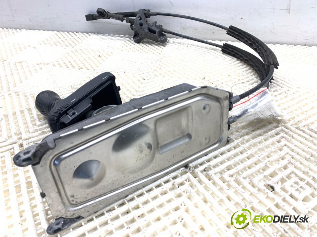 SEAT IBIZA IV Kombi 2014 51 kW 1.2 1198 kulisa 6Q0711049CG (Řadicí páka (kulisa) )