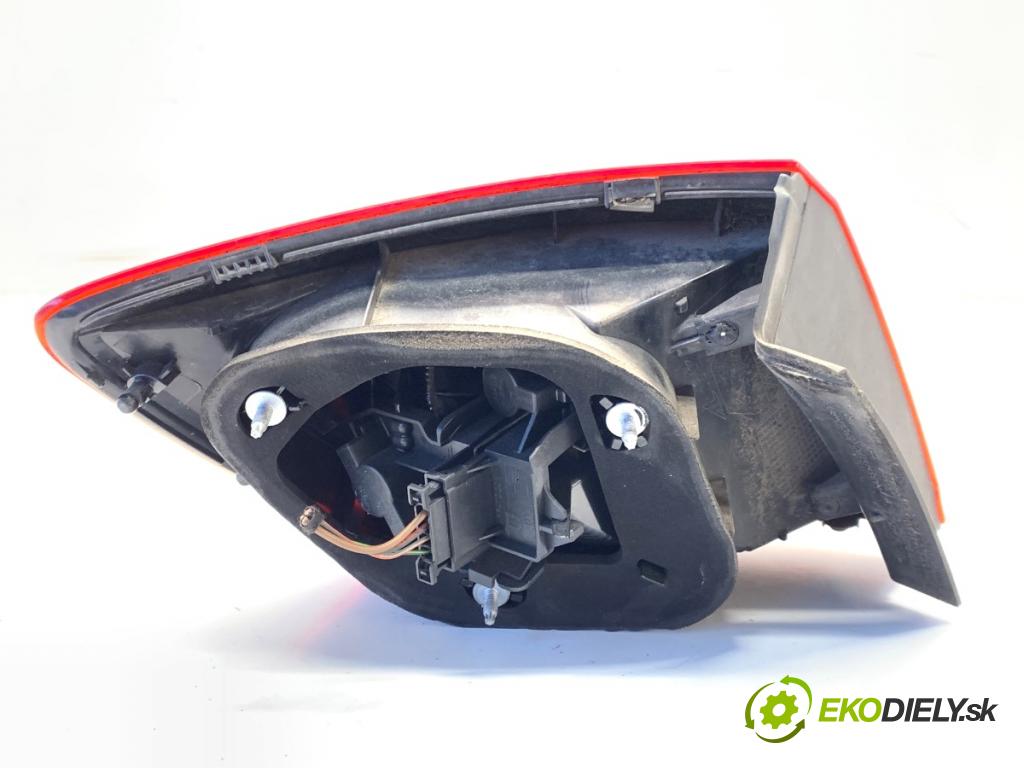 SEAT IBIZA IV Kombi 2014 51 kW 1.2 1198 světlo pravý zadní část 6J8945096C