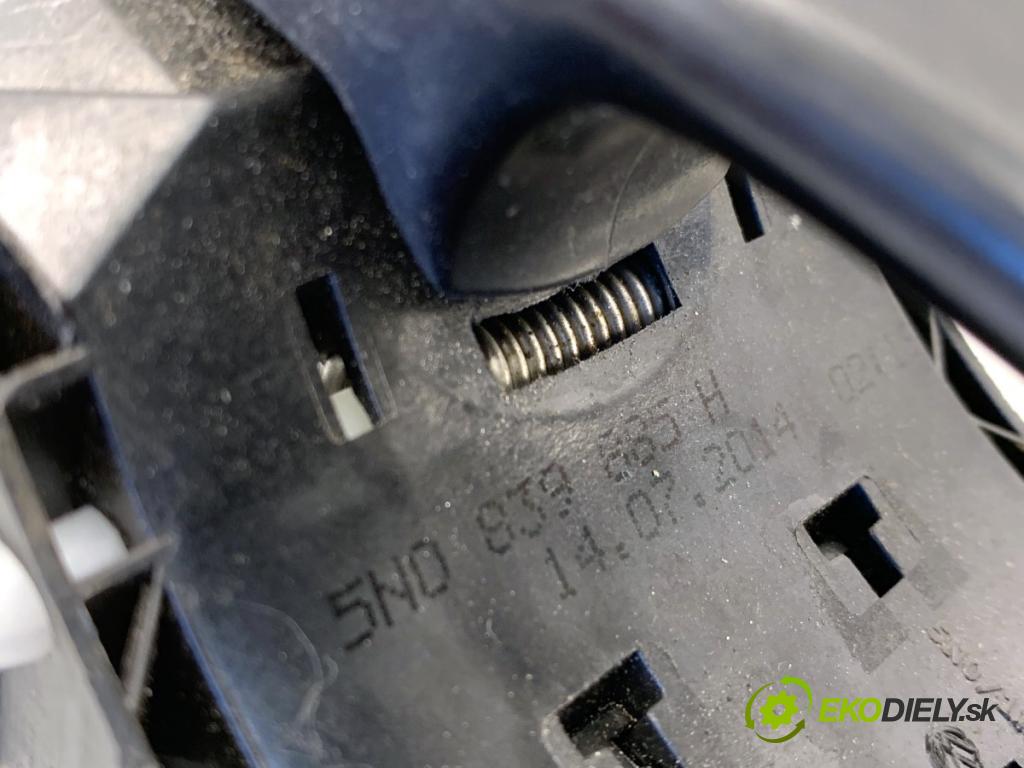 SEAT IBIZA IV Kombi 2014 51 kW 1.2 1198 Kľučka vonkajšia pravy predný