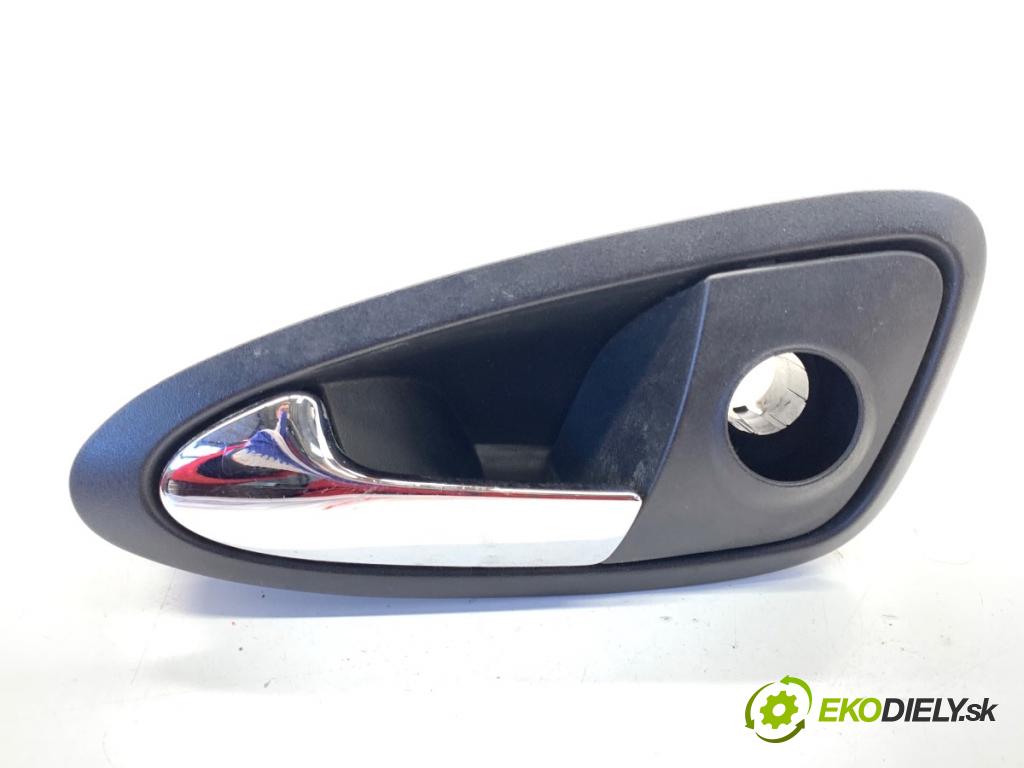 SEAT IBIZA IV Kombi 2014 51 kW 1.2 1198 Kľučka vnútorná ľavy predný 6J0837113K