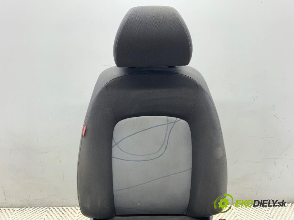 SEAT IBIZA IV Kombi 2014 51 kW 1.2 1198 sedadlo pravý přední část