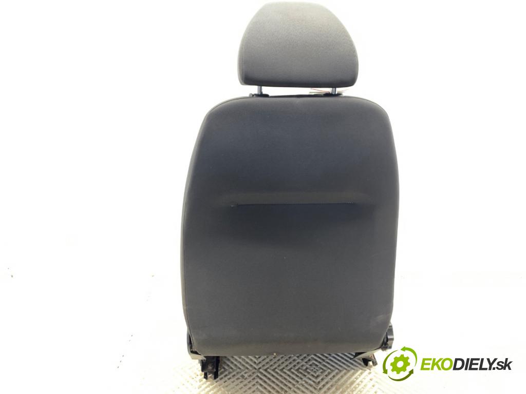 SEAT IBIZA IV Kombi 2014 51 kW 1.2 1198 sedadlo pravý přední část