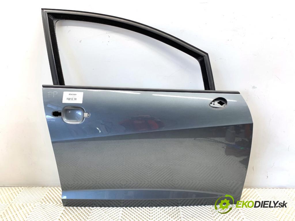 SEAT IBIZA IV Kombi 2014 51 kW 1.2 1198 Dvere pravy predný LX7R