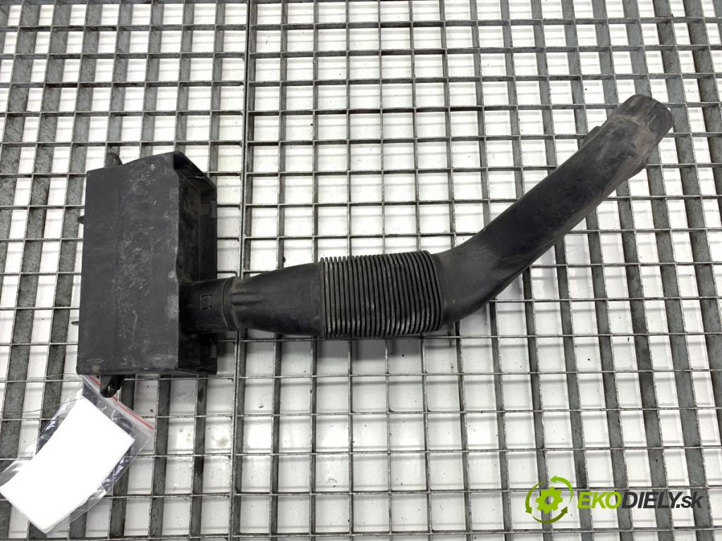 SEAT IBIZA IV Kombi 2014 51 kW 1.2 1198 Rúra vzduchu 1T0805971