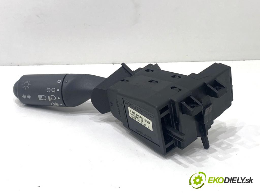 SMART FORTWO coupe 2004 30 kW 0.8 CDI (450.300, 450.301, 450.302, 450.303, 450.306) 799 Prepínač smeroviek A4505450510 (Prepínacie páčky pod volantom)