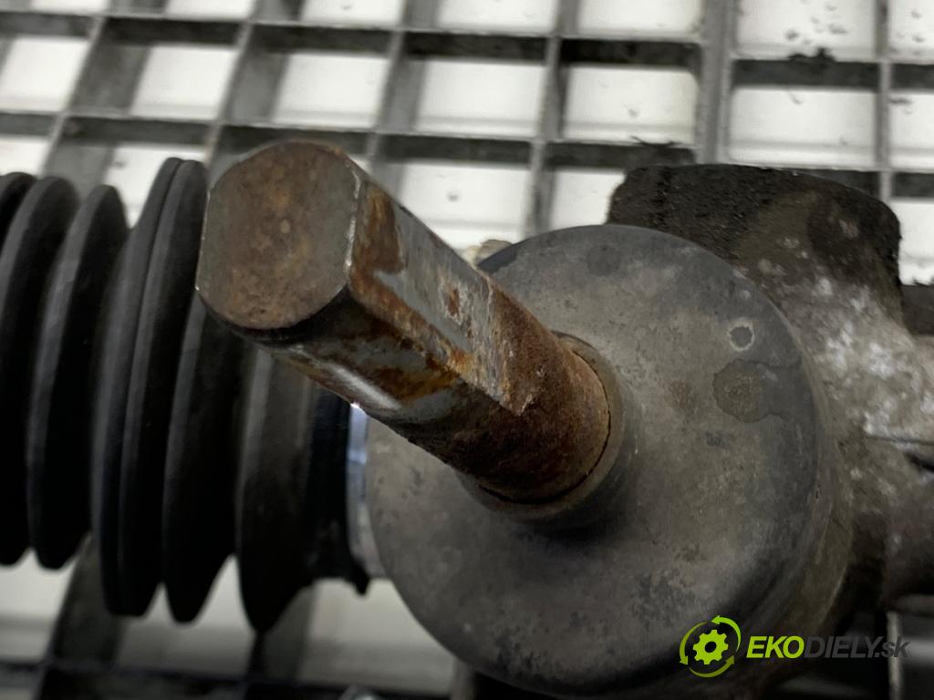 SMART FORTWO coupe 2004 30 kW 0.8 CDI (450.300, 450.301, 450.302, 450.303, 450.306) 799 řízení volantu řízení 26077402