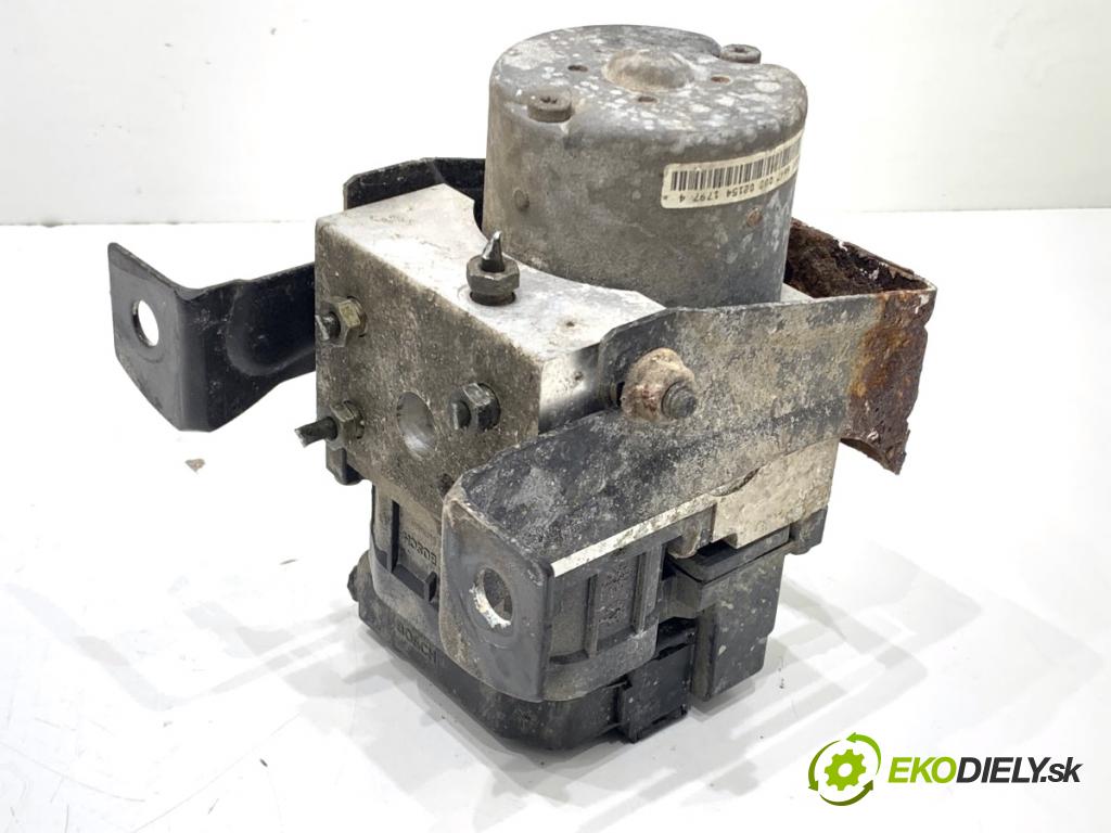 SMART FORTWO coupe 2004 30 kW 0.8 CDI (450.300, 450.301, 450.302, 450.303, 450.306) 799 Pumpa ABS 0273004530 (Pumpa ABS)