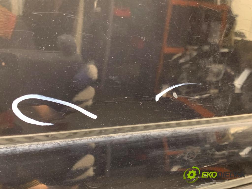 SKODA SUPERB III liftback 2018 110 kW 2.0 TDI 1968 nárazník zadní část LF9R (Klika dveří ostatní)