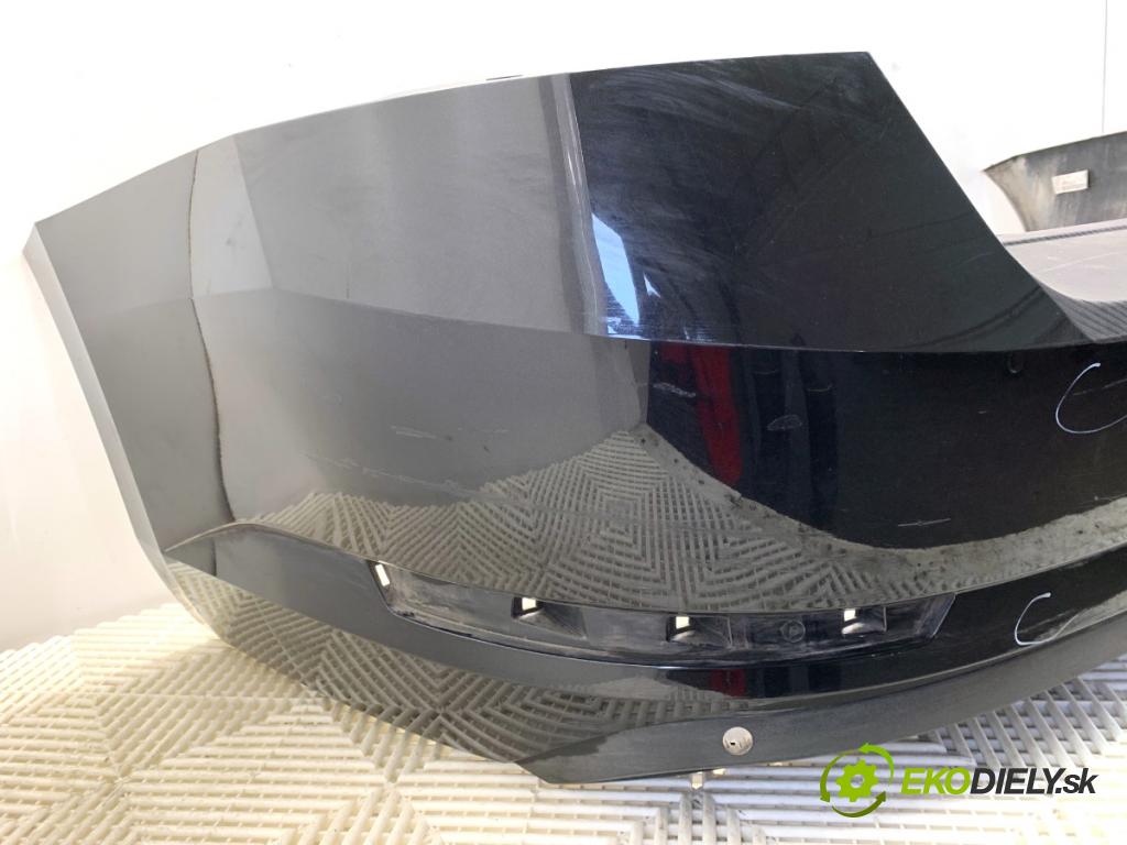 SKODA SUPERB III liftback 2018 110 kW 2.0 TDI 1968 nárazník zadní část LF9R (Klika dveří ostatní)