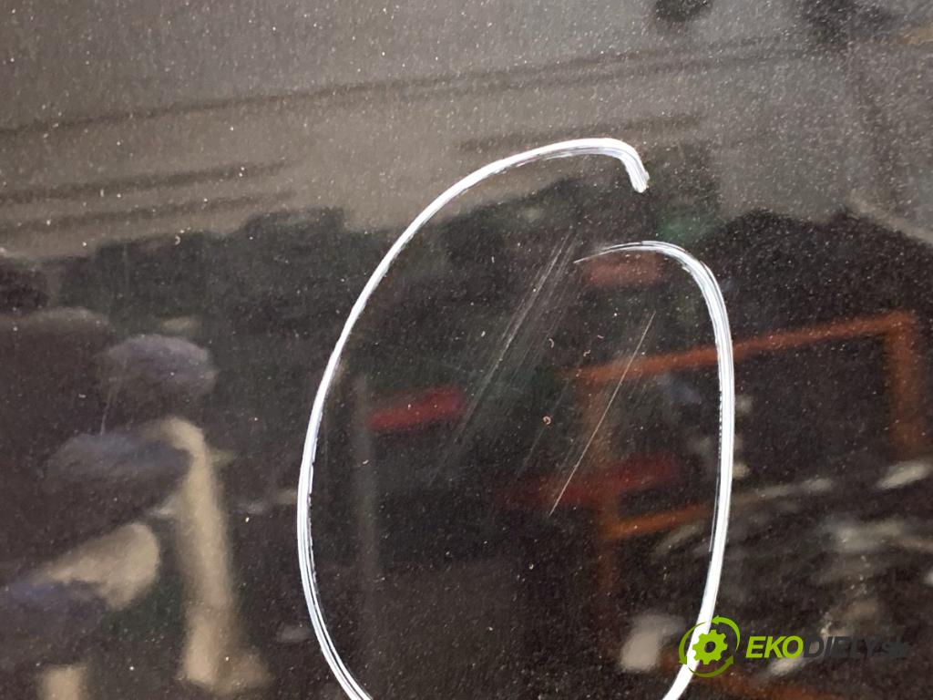 SKODA SUPERB III liftback 2018 110 kW 2.0 TDI 1968 Dvere pravy zad LF9R