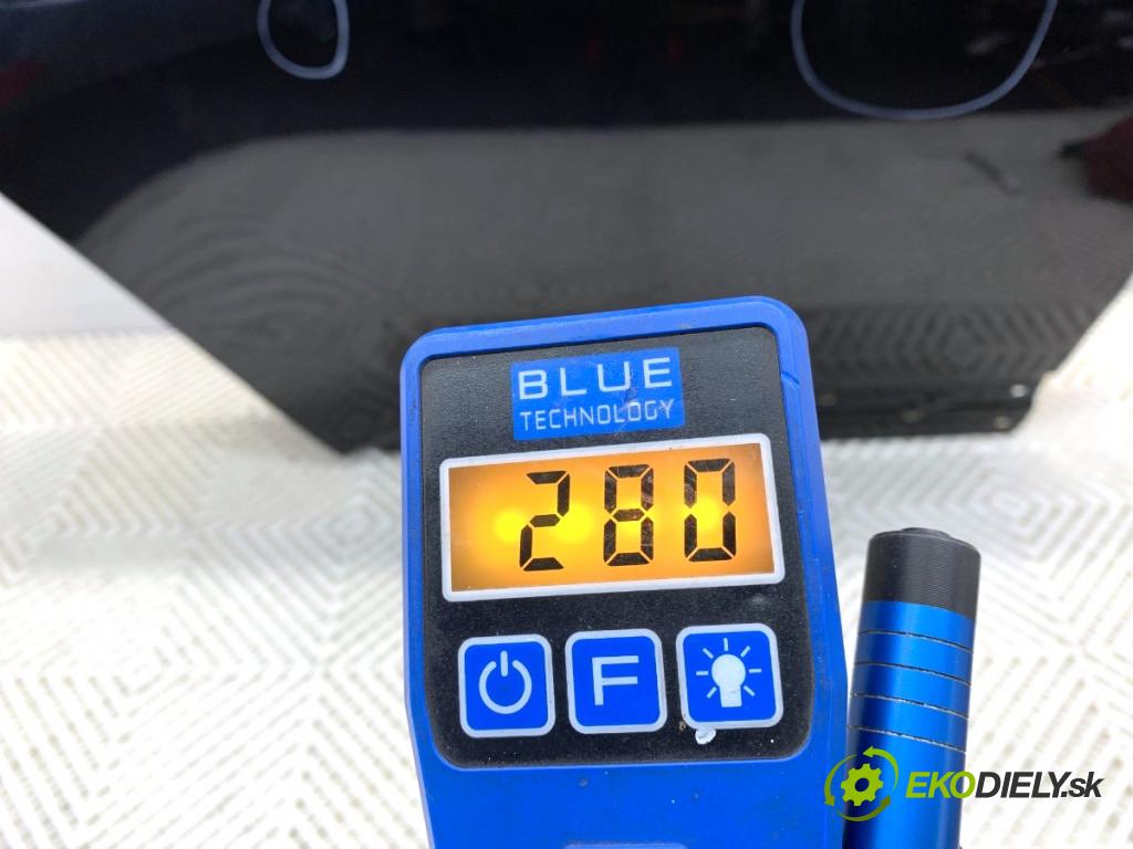 SKODA SUPERB III liftback 2018 110 kW 2.0 TDI 1968 Dvere pravy zad LF9R