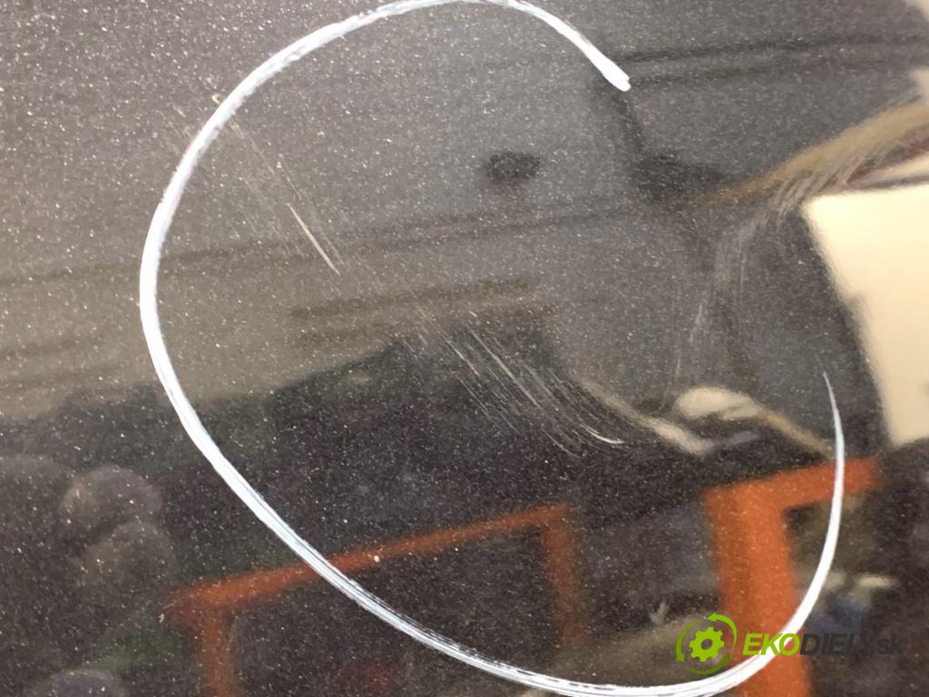 SKODA SUPERB III liftback 2018 110 kW 2.0 TDI 1968 Dvere pravy predný LF9R