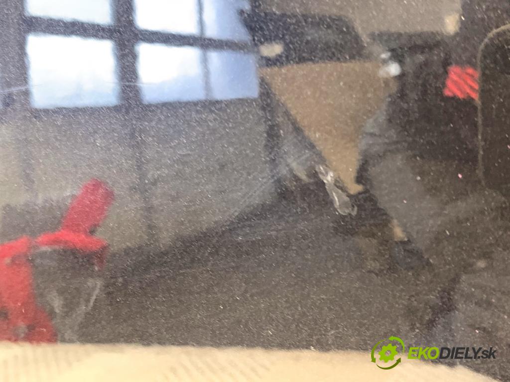 SKODA SUPERB III liftback 2018 110 kW 2.0 TDI 1968 Dvere ľavy predný LF9R