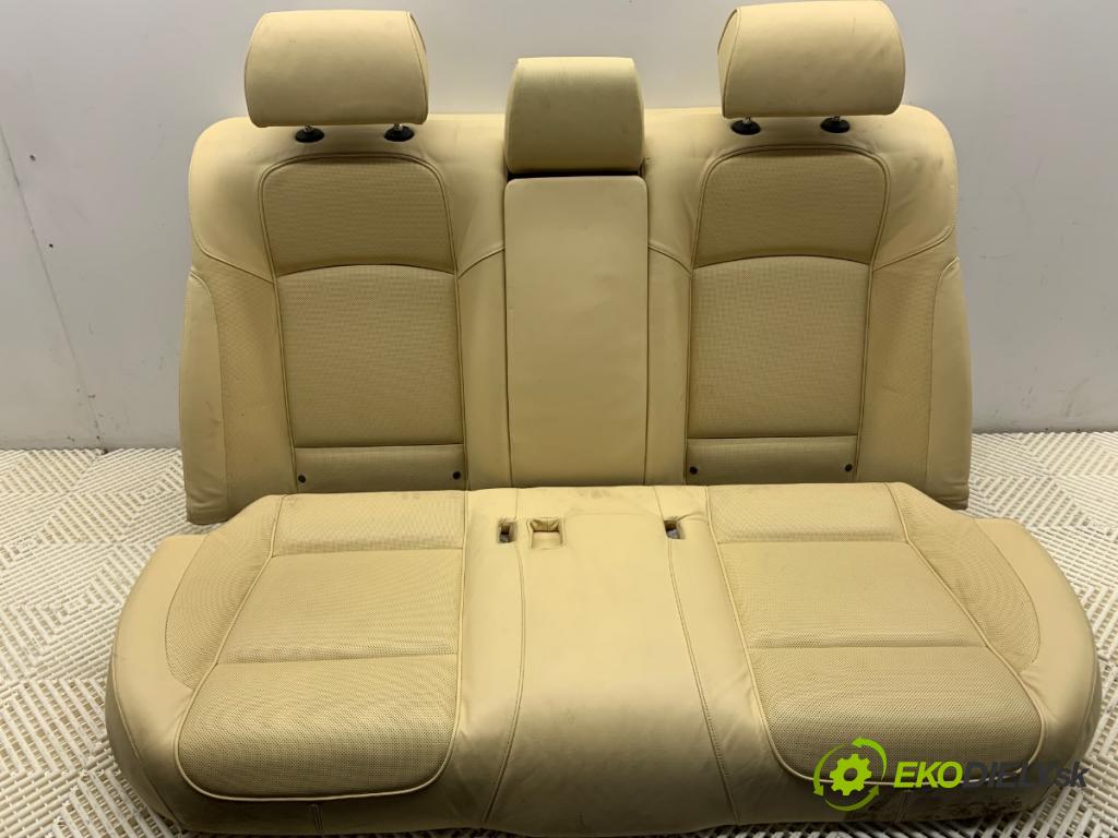 BMW F01 sedan  300 kW 750 i, Li xDrive 4395 Sedadlo druhý rad 