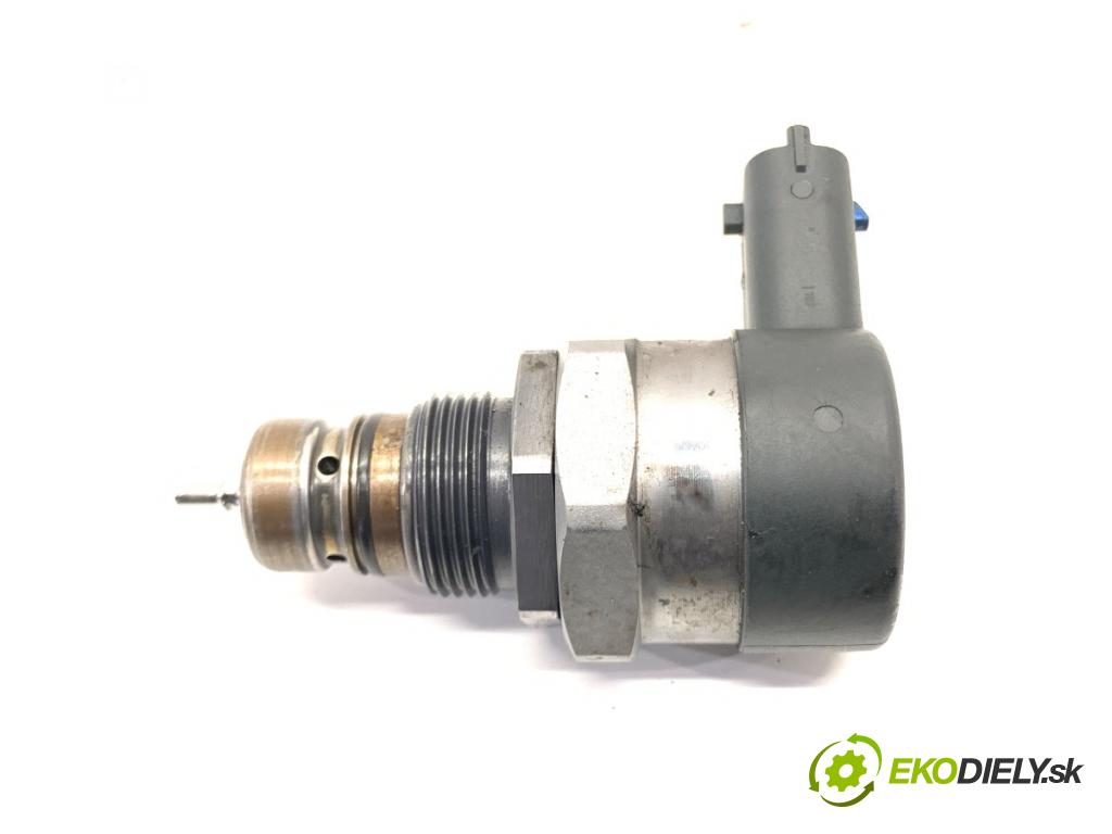 HONDA CR-V IV SUV 2016 118 kW 1.6 i-DTEC 4WD (RE6) 1597 Regulátor tlaku paliva 0281002966 (Palivový systém ostatní)