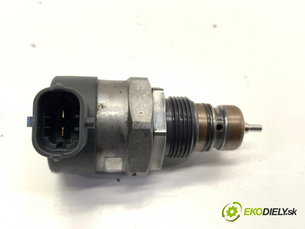 HONDA CR-V IV SUV 2016 118 kW 1.6 i-DTEC 4WD (RE6) 1597 Regulátor tlaku paliva 0281002966 (Palivový systém ostatní)