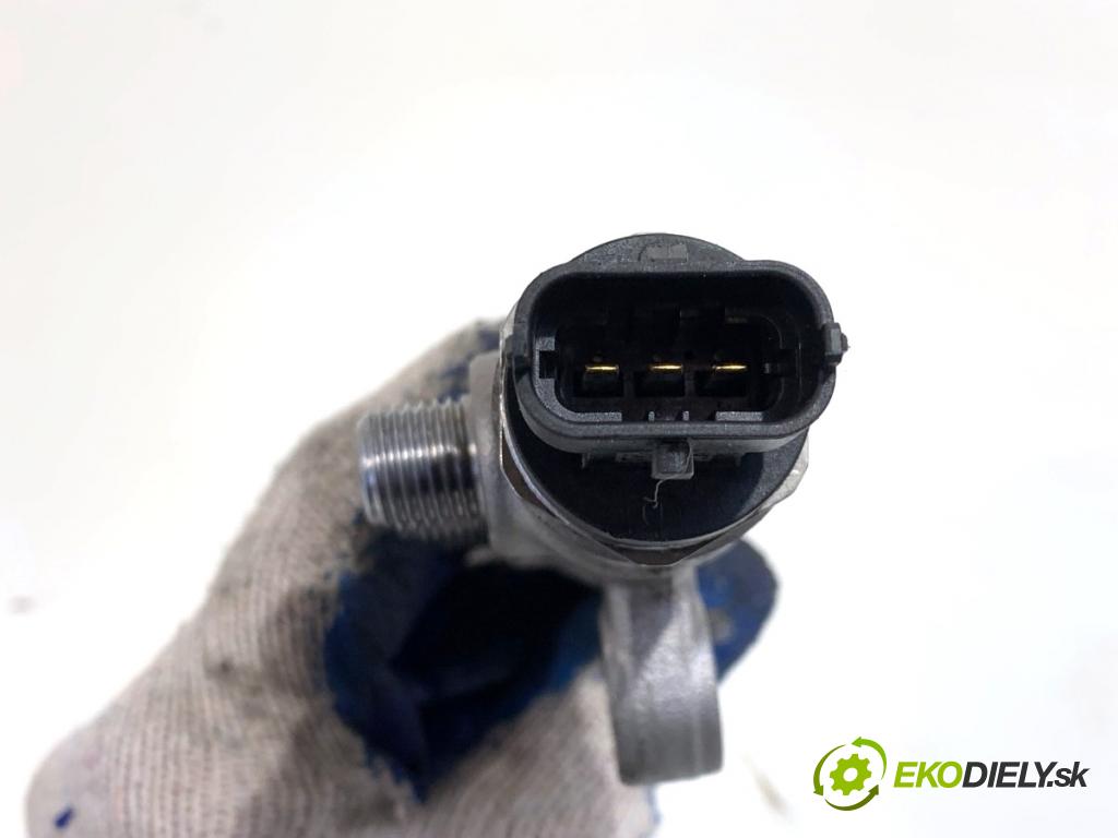 HONDA CR-V IV SUV 2016 118 kW 1.6 i-DTEC 4WD (RE6) 1597 Lišta vstrekovacia 0445214302 (Vstrekovacia lišta)