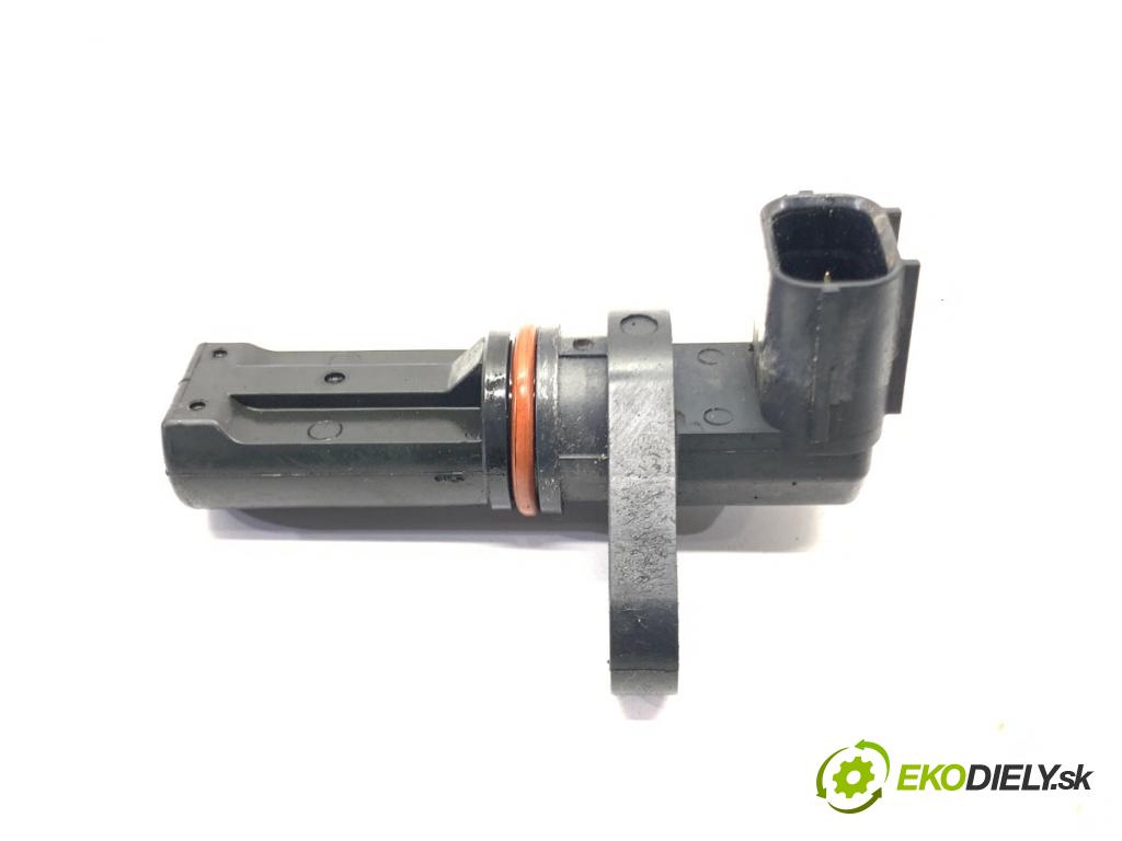 HONDA CR-V IV SUV 2016 118 kW 1.6 i-DTEC 4WD (RE6) 1597 snímač pozice hřídele klikového J5T33372 (Snímač polohy klikového hřídele)