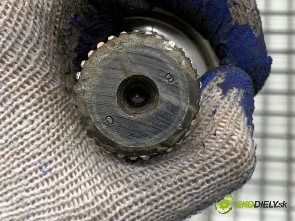 HONDA CR-V IV SUV 2016 118 kW 1.6 i-DTEC 4WD (RE6) 1597 poloos pravý přední část T1V-E111-M1