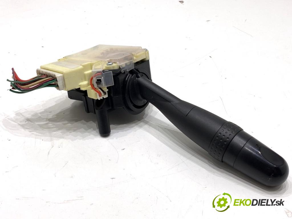 TOYOTA COROLLA E12 liftback 2002 66 kW 2.0 D-4D (CDE120_) 1995 přepínač směrovek  (Páčky pod volantem)