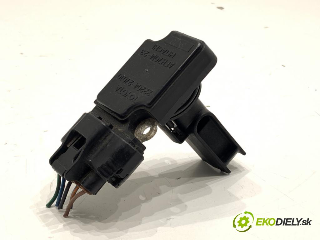 TOYOTA COROLLA E12 liftback 2002 66 kW 2.0 D-4D (CDE120_) 1995 váha vzduchu 22204-27010 (Snímač hmotnosti vzduchu)