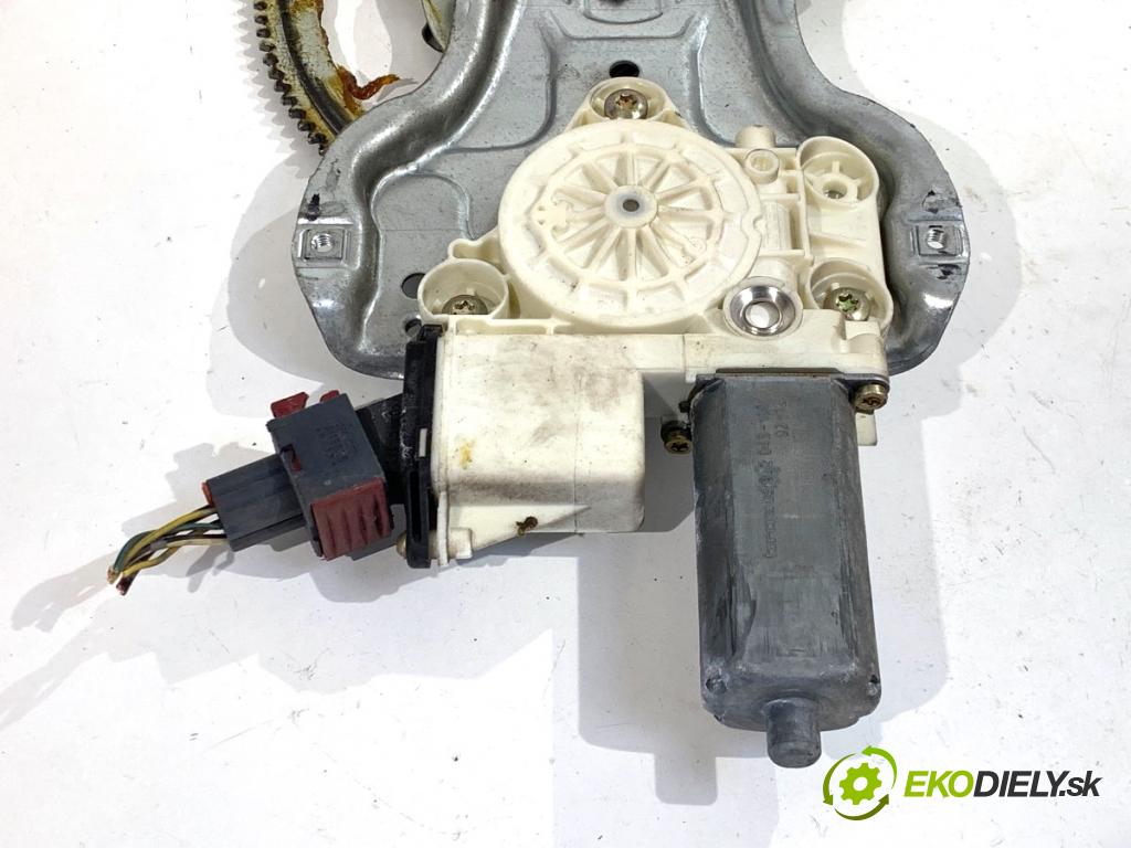 TOYOTA COROLLA E12 liftback 2002 66 kW 2.0 D-4D (CDE120_) 1995 Mechanizmus okna ľavy predný 0130822031