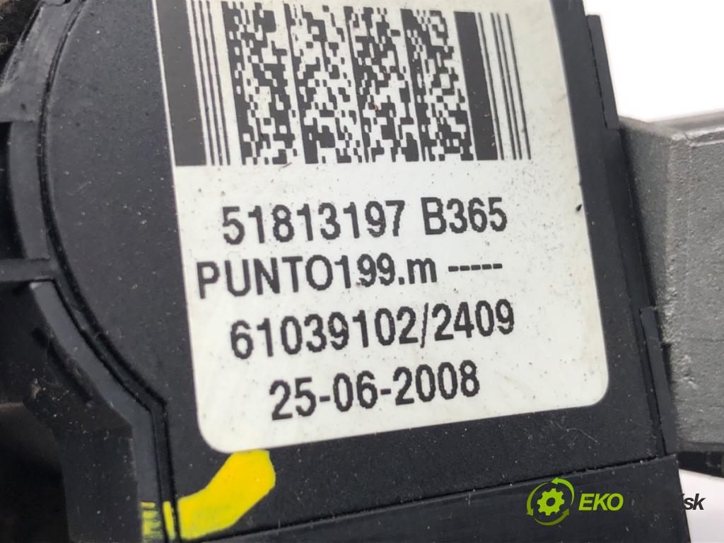FIAT GRANDE PUNTO liftback 2008 55 kW 1.3 D Multijet 1248 spinačka 51813197 (Spínacia skrinka)