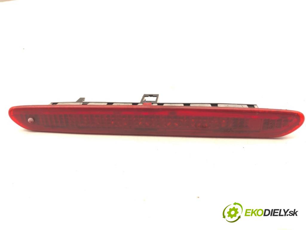 FIAT GRANDE PUNTO liftback 2008 55 kW 1.3 D Multijet 1248 Svetlo brzdových svetiel 