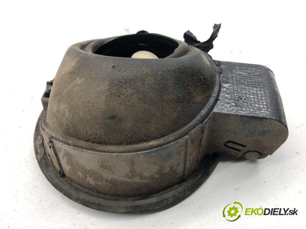 FIAT GRANDE PUNTO liftback 2008 55 kW 1.3 D Multijet 1248 Dvierka nádrže paliva  (Kľučka dverí ostatné)