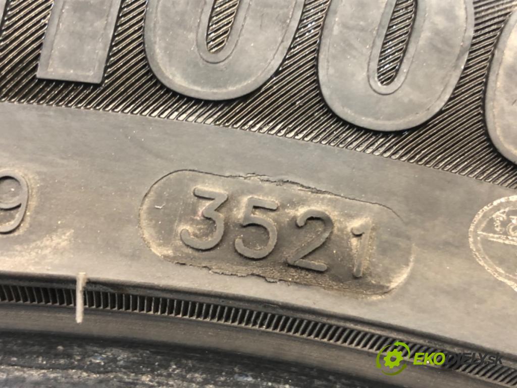 --- --- PNEUMATIKY: zima 2X 235/45 18" ZEETEX