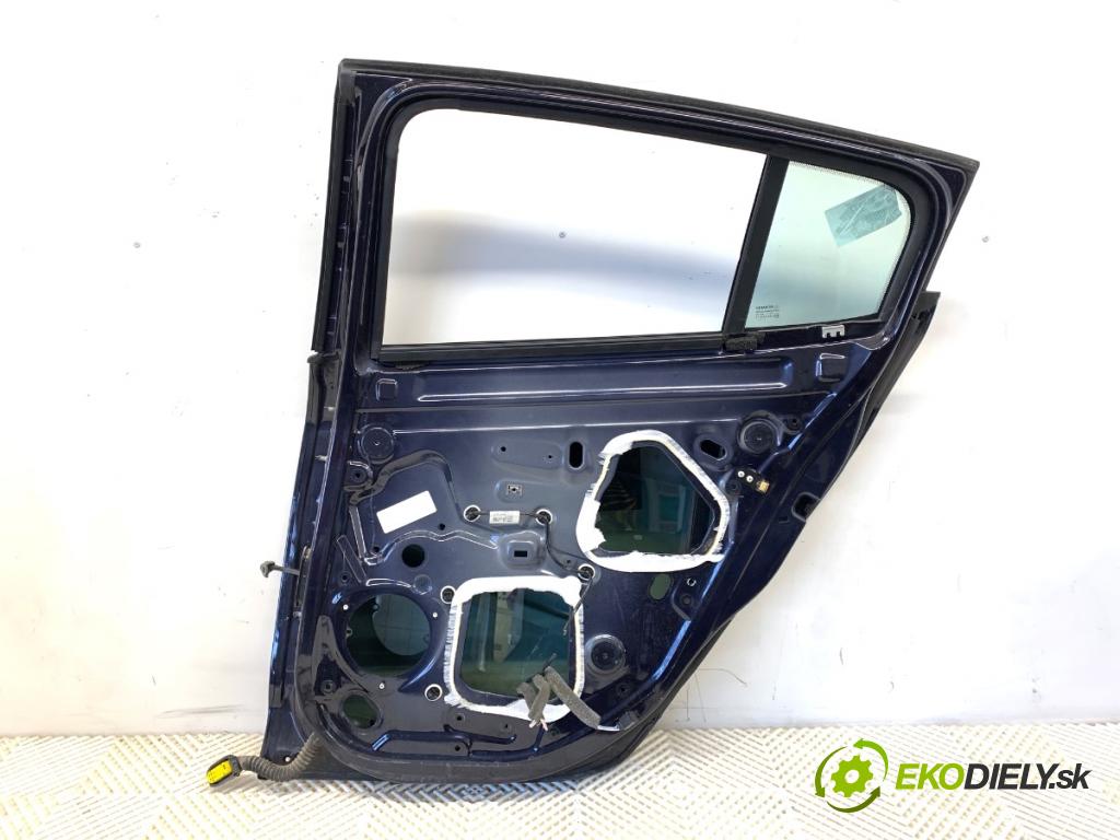 RENAULT MEGANE III liftback 2009 74 kW 1.6 16V (BZ0H) 1598 Dvere pravy zad NV472