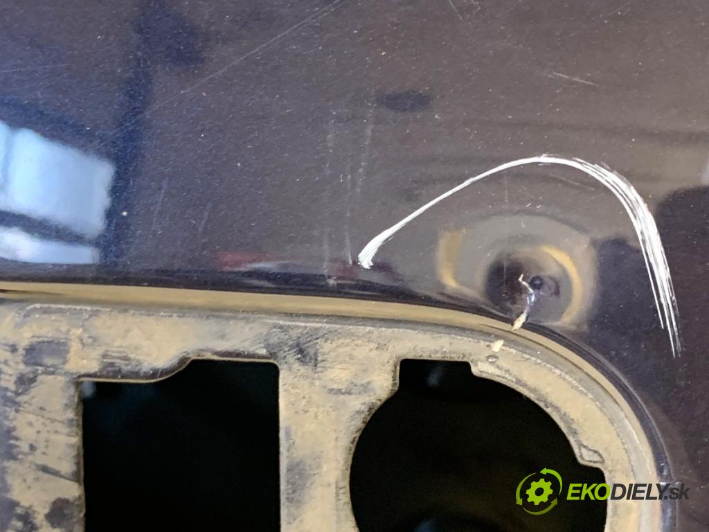 RENAULT MEGANE III liftback 2009 74 kW 1.6 16V (BZ0H) 1598 dveře levý zadní část NV472