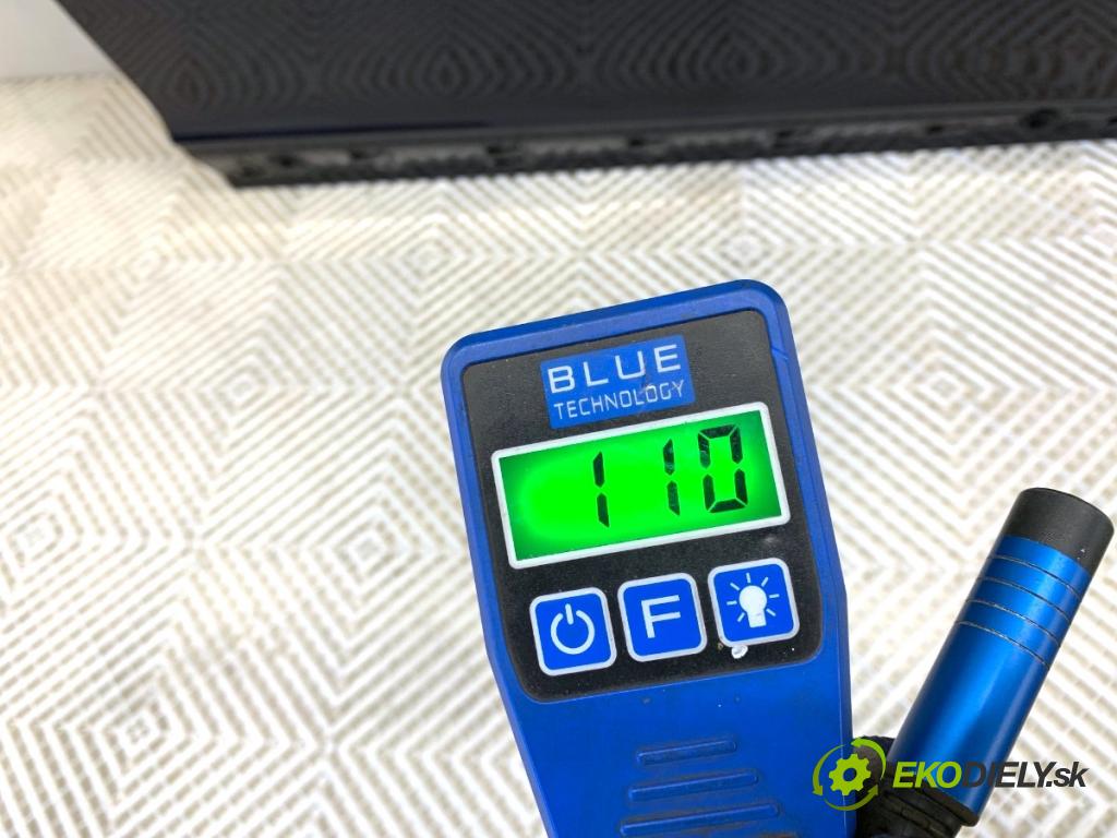 RENAULT MEGANE III liftback 2009 74 kW 1.6 16V (BZ0H) 1598 Dvere pravy predný NV472